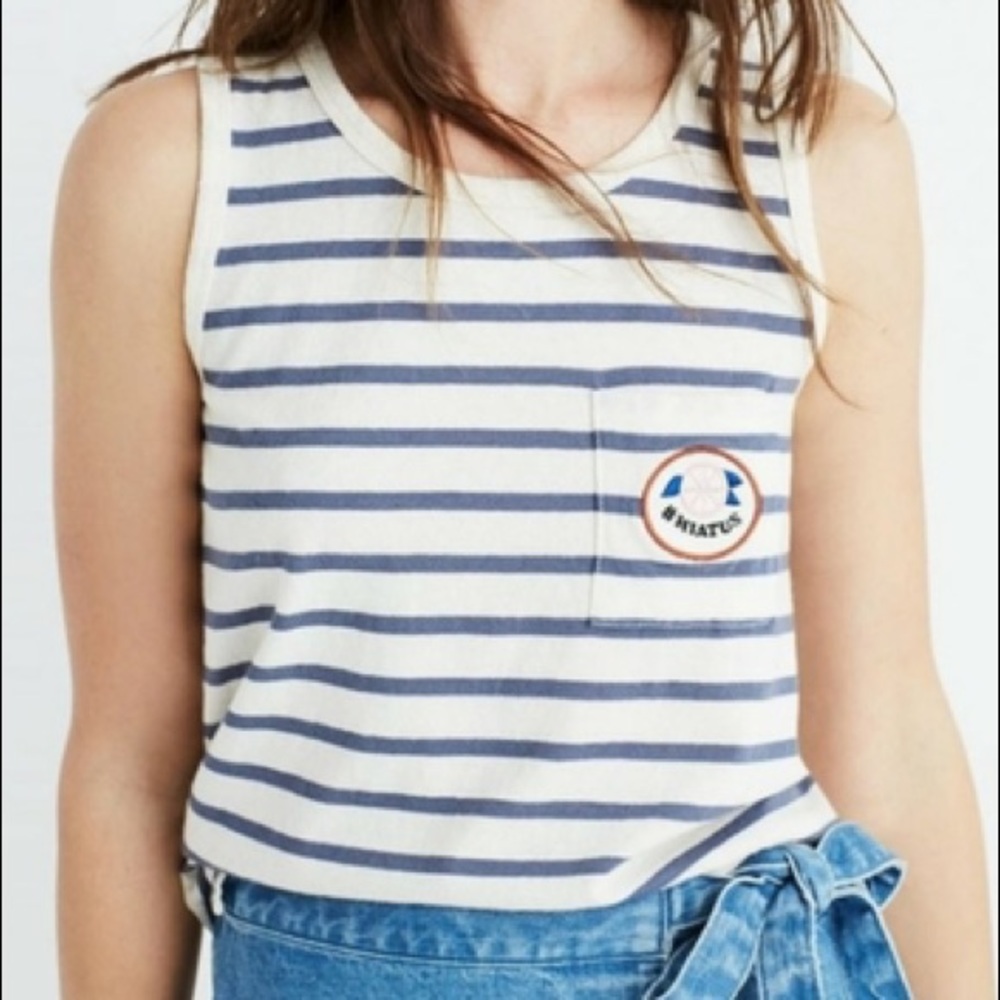 Madewell stripes tank with “hiatus” on pocket size Small